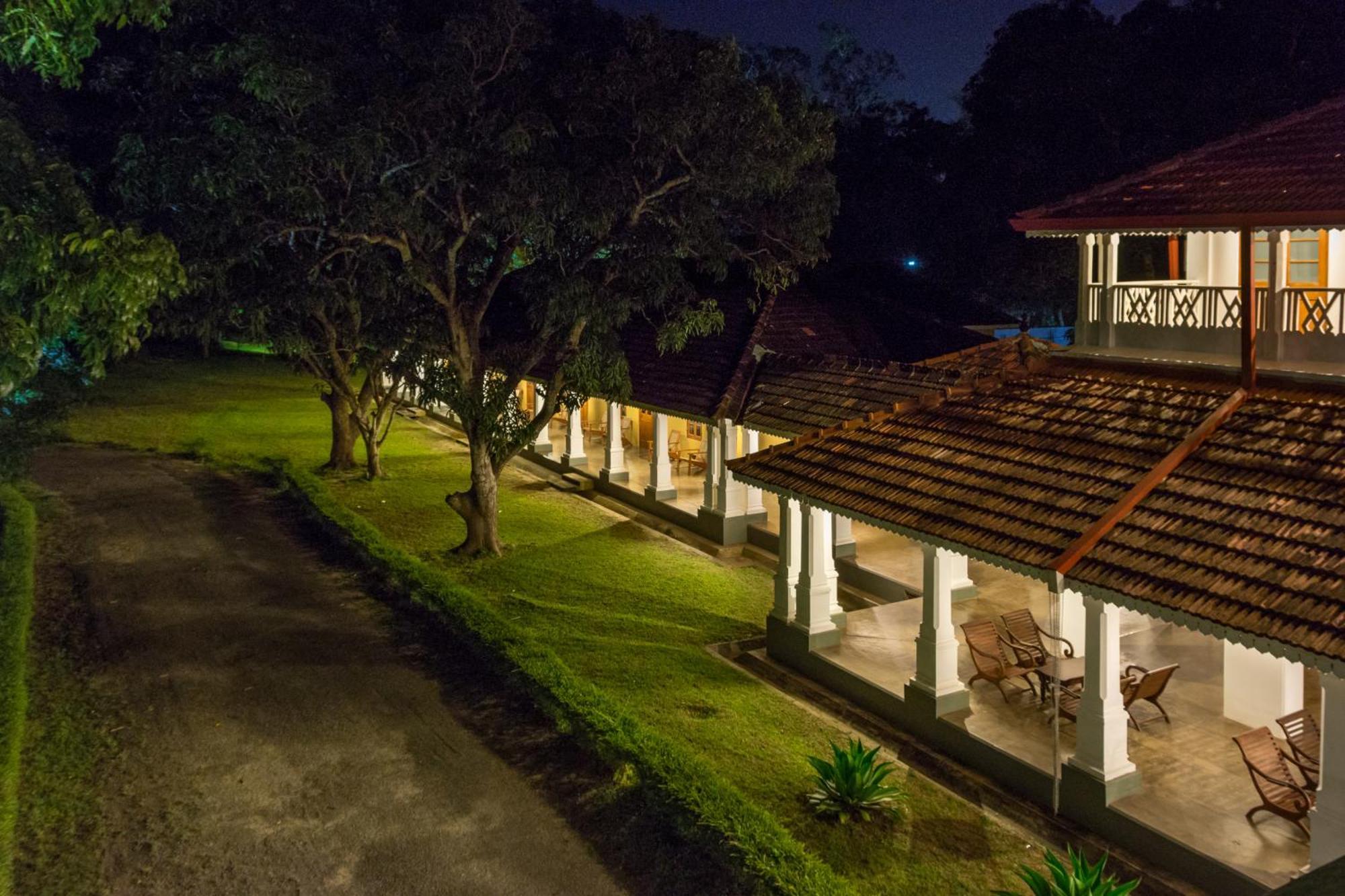 Hotel The Sanctuary At Tissawewa Anuradhapura Exterior foto