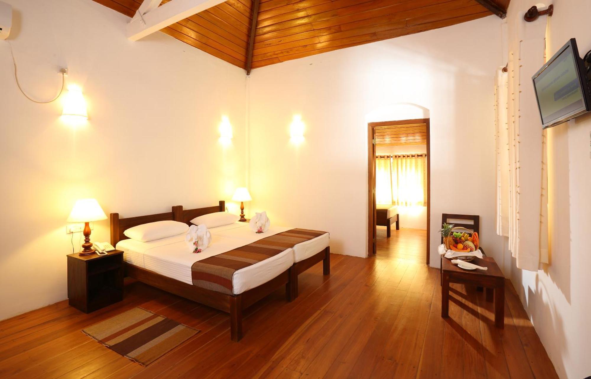 Hotel The Sanctuary At Tissawewa Anuradhapura Exterior foto
